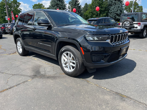 Used 2023 Jeep Grand Cherokee Laredo image 6