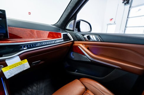 Used 2024 BMW ALPINA XB7 image 56