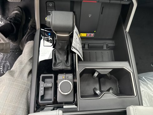 New 2025 Toyota Tundra Limited image 25
