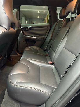 Used 2016 Volvo XC60 T5 Premier w/ Proximity Package image 26