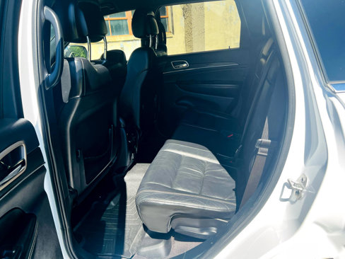 Used 2016 Jeep Grand Cherokee Limited image 24