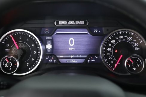 New 2025 RAM 1500 4x4 Crew Cab image 21
