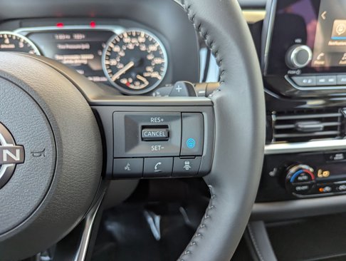 New 2025 Nissan Pathfinder SV image 15