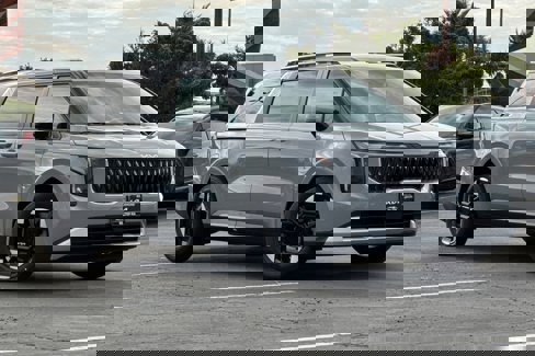 New 2026 Kia Carnival EX image 2