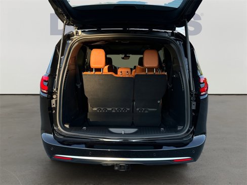 New 2026 Chrysler Pacifica Pinnacle image 14