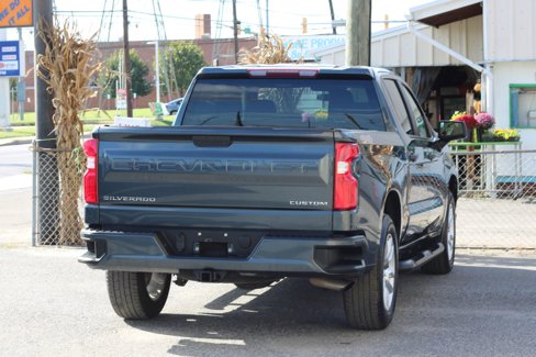 Used 2020 Chevrolet Silverado 1500 Custom w/ Custom Value Package image 8