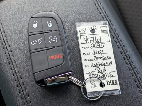 Used 2025 Jeep Compass Latitude w/ Convenience Group image 31