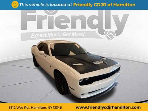 Used 2016 Dodge Challenger SRT Hellcat image 10