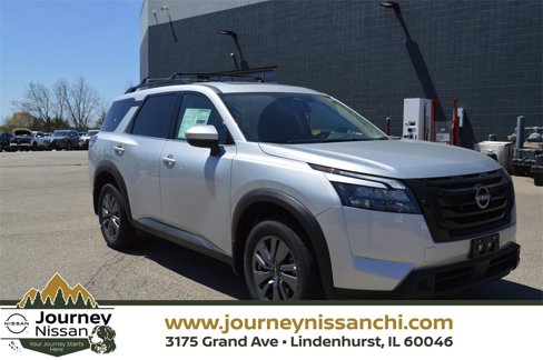 New 2025 Nissan Pathfinder SV image 1