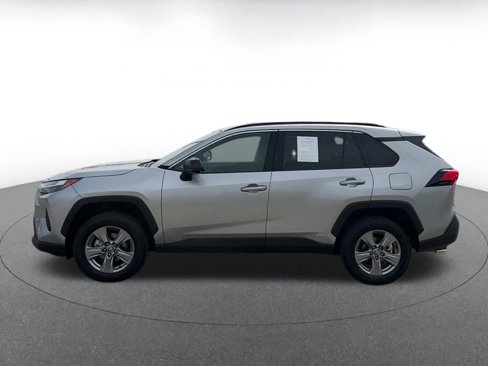 Used 2025 Toyota RAV4 LE image 9