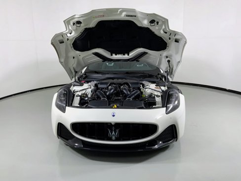 Used 2024 Maserati GranTurismo Modena image 9