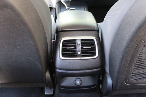 Used 2017 Kia Sorento L image 33
