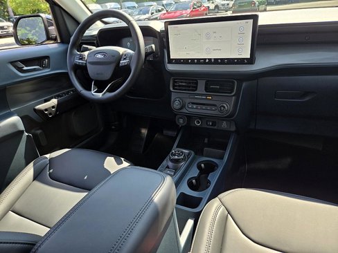 New 2025 Ford Maverick Lariat image 12
