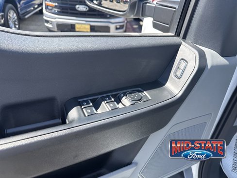 New 2026 Ford F250 XL w/ XL Chrome Package image 19