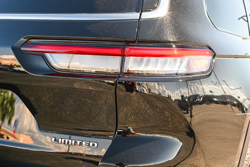 Used 2021 Jeep Grand Cherokee L Limited image 9