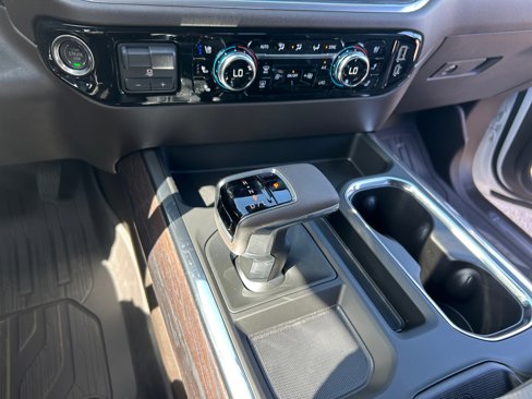 New 2026 GMC Sierra 1500 SLT image 22