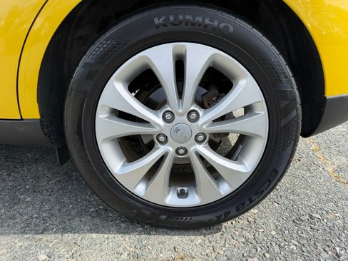 Used 2014 Kia Soul + image 10