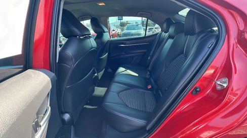 Used 2019 Toyota Camry SE image 13