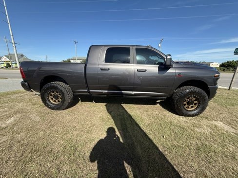 New 2025 RAM 2500 Laramie image 8