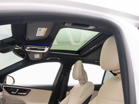 Used 2024 Mercedes-Benz C 300 4MATIC Sedan image 17