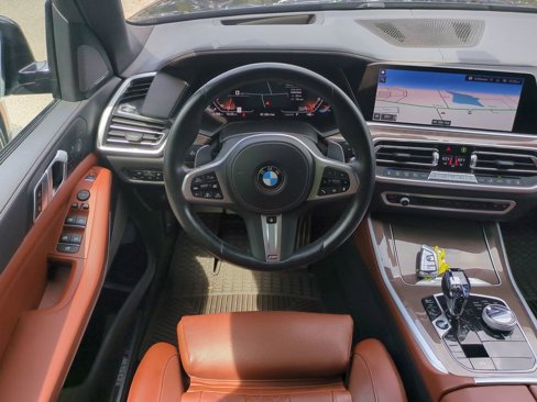 Used 2023 BMW X5 M50i w/ Executive Package image 15