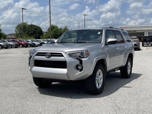 Used 2023 Toyota 4Runner SR5 image 3