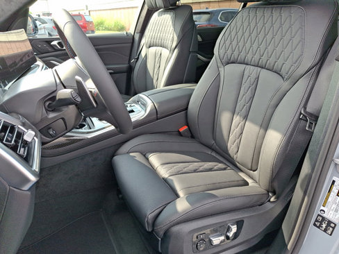 New 2026 BMW X7 M60i image 9