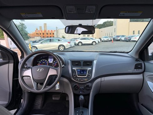 Used 2016 Hyundai Accent SE image 15