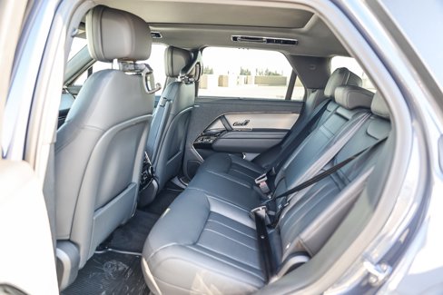 New 2025 Land Rover Range Rover Sport SE image 19