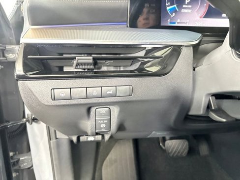 Certified 2025 Nissan Murano SL image 19