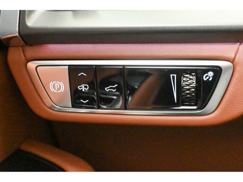 New 2026 Cadillac Vistiq Platinum image 27