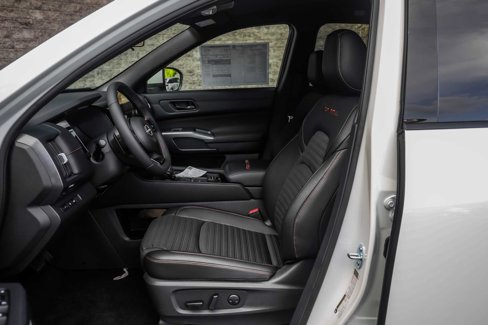 New 2025 Nissan Pathfinder Rock Creek image 12