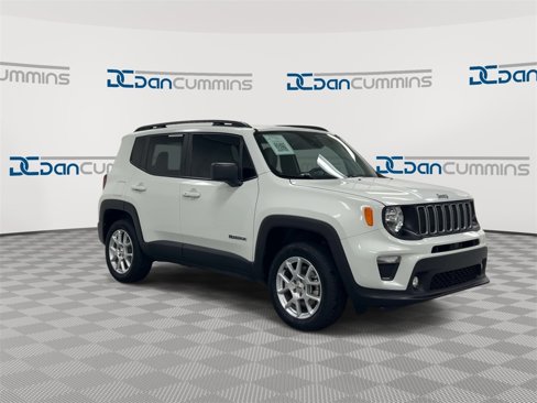 Used 2022 Jeep Renegade Latitude image 2