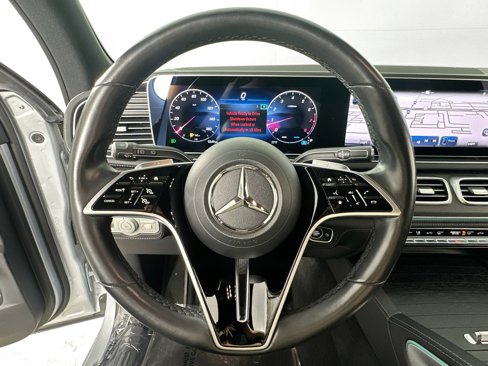 Used 2024 Mercedes-Benz GLE 450 4MATIC image 11