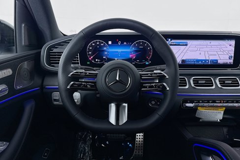 New 2026 Mercedes-Benz GLS 580 4MATIC image 4