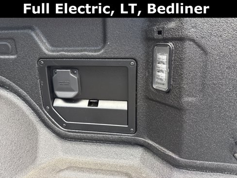 New 2026 Chevrolet Silverado EV LT image 21