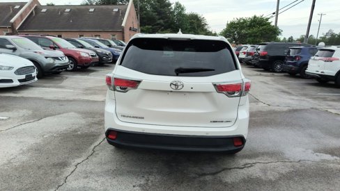 Used 2015 Toyota Highlander Limited Platinum image 4