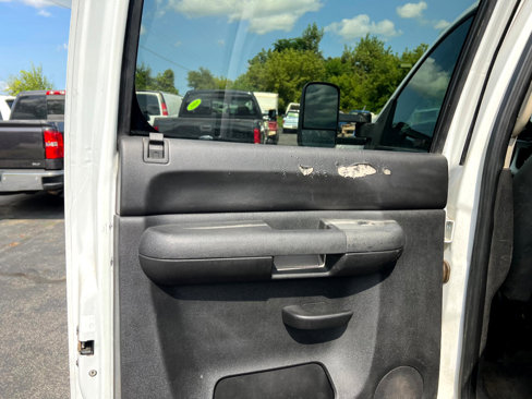 Used 2008 GMC Sierra 2500 SLE w/ SLE2 Preferred Package image 9