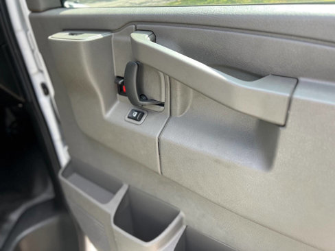 Used 2021 Chevrolet Express 2500 w/ Driver Convenience Package image 14