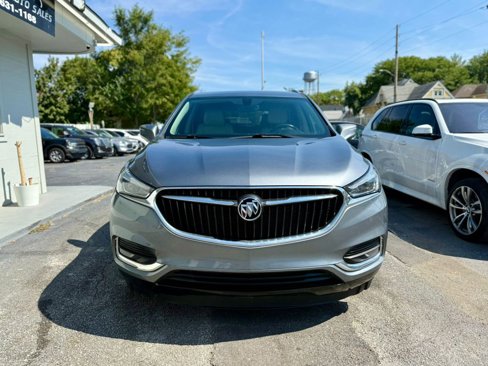 Used 2021 Buick Enclave Essence image 2