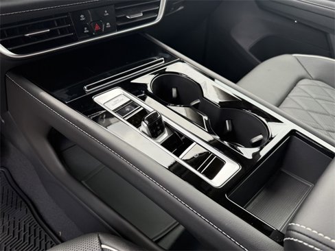 New 2025 Volkswagen Atlas SEL Premium R-Line image 17