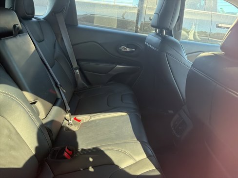 Certified 2022 Jeep Cherokee Limited image 17