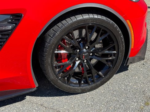 Used 2019 Chevrolet Corvette Z06 w/ Battery Protection Package image 32
