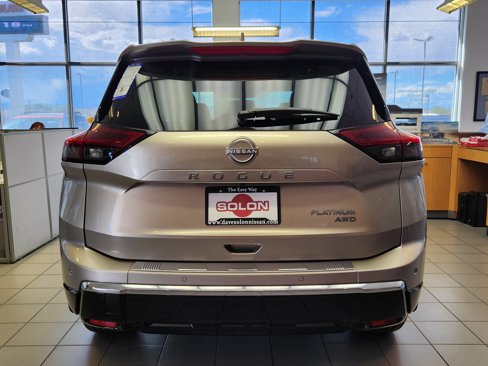 New 2026 Nissan Rogue Platinum image 3