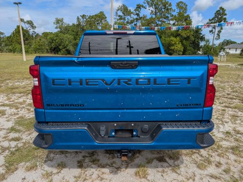 Used 2023 Chevrolet Silverado 1500 Custom w/ LPO, Dark Essentials Package image 5