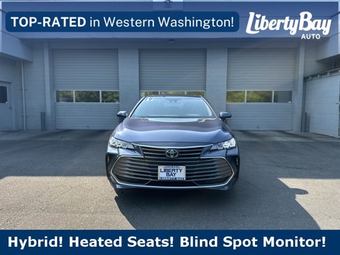 Used 2019 Toyota Avalon XLE image 2