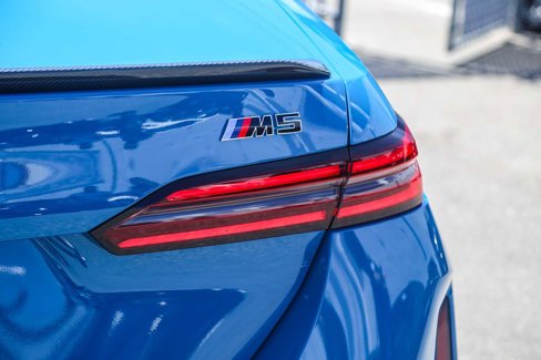 New 2026 BMW M5 w/ Carbon Package image 7