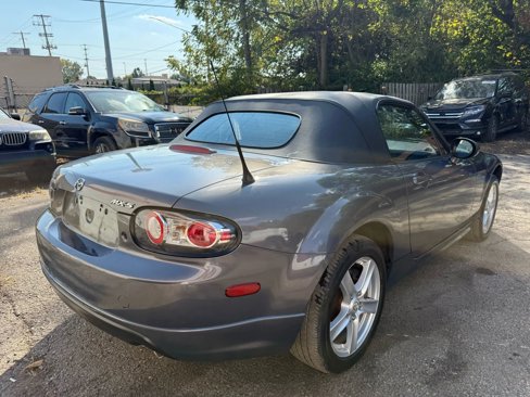 Used 2006 MAZDA MX-5 Miata Touring w/ Appearance Pkg image 18