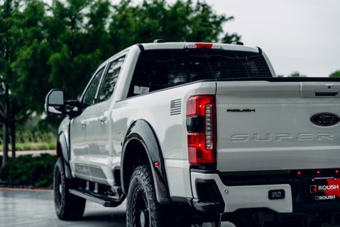 New 2025 Ford F250 Lariat w/ Lariat Ultimate Package image 17