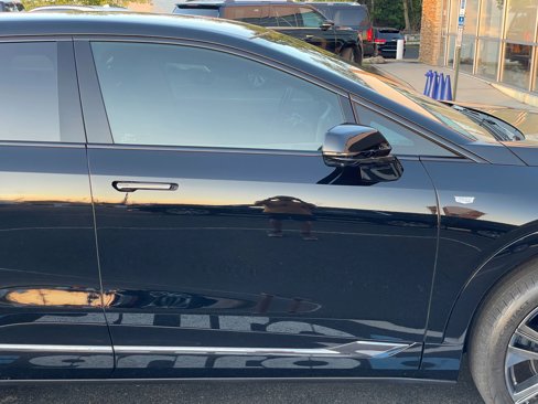 Used 2025 Cadillac Optiq Sport 2 image 24